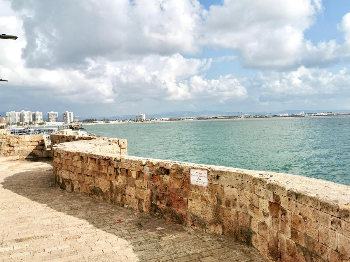 Unique Crusader Apartment In Old Acre Exterior photo